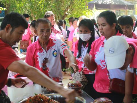 โครงการฝึกอบรมศึกษาดูงานเสริมสร้างความรู้ด้านเศรษฐกิจพอเพียง