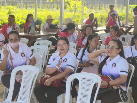 โครงการฝึกอบรมศึกษาดูงานเสริมสร้างความรู้ด้านเศรษฐกิจพอเพียง